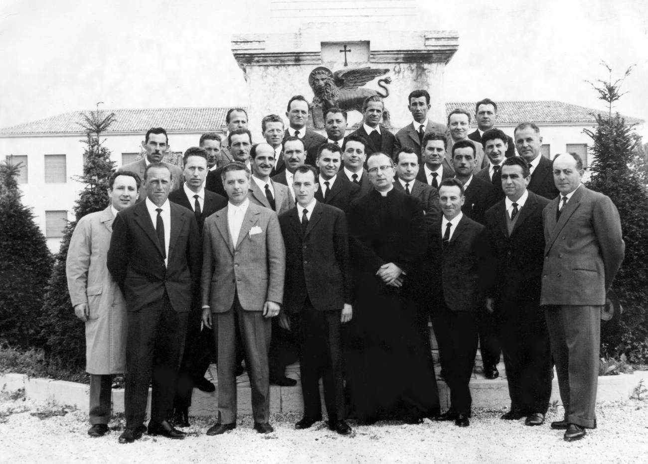 Ci sono: Furlan Romualdo, Bordin Quinto, Zorzetto Egidio, Botter Quinto, Morlin Rino, Menegon Rinaldo, Fasan Narciso, Cibola Francesco, Casagrande Leandro, Marconato Roldo, Poloni Fortunato, Garbuio Albano, Zandon Guido, Luison Giuseppe, Precoma Rino, Michieli Alfonso, Pellizzon Marino, Piovesan Dino, Bonora Enzo (Sona), Ceccato Alessandro, Franco Primo, Martinazzo Angelo, Velo Piero, Gallina Pietro, Garbuio Renzo.