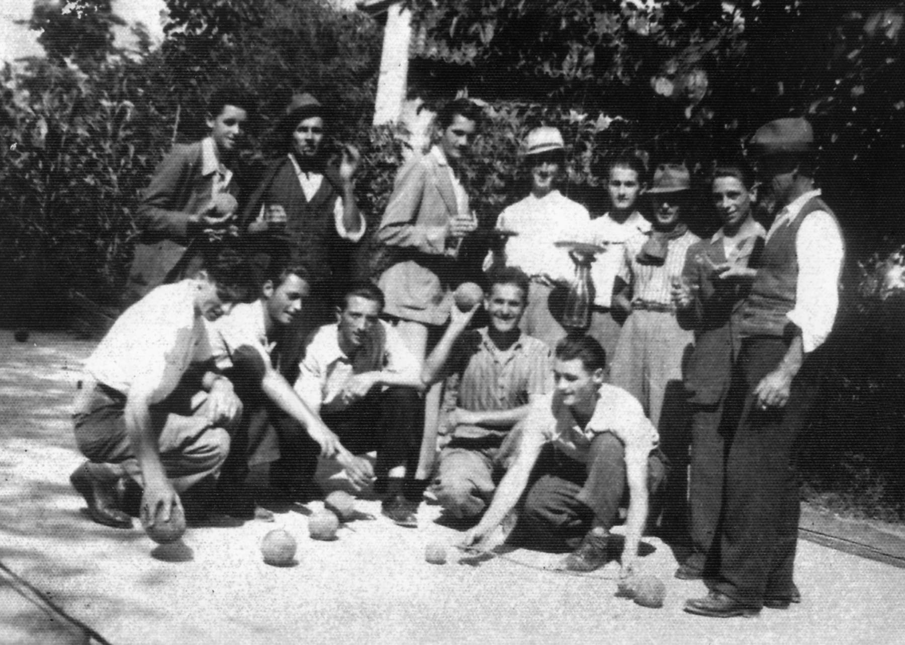 Bocciofila Montello, anni 45-50 da Puidoro.  Guido Ciaro, Fonso Puidoro, Bepi Zanchetta, Toni Pugnet, Aldo Marciori, Cheki Rocco, Angin Butal, Gino Kive, Aldo Sartoret, Bruno dea Pina (mut), Mario Kive.