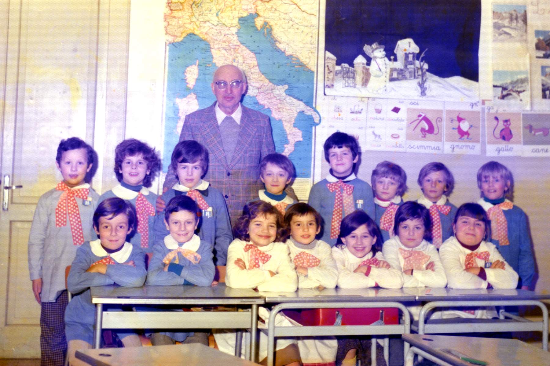 Classe 1968 di Campagna in II elementare con il maestro Italo Sartor (Bilioro) anno 1975-76. In piedi da sx: Danieli Mirco, Ganeo Loris, Furlan Mauro, Gallina Achille, Piovesan Andrea, Tormena Mauro, Favretto Luca, Brombal Edi.  Seduti da sx: Brioni Giuseppe, Pellizzari Dino, Favrin Monica, Aidi Geremia, Bresolin Anastasia, Innocenti Michela, Franco Tiziana.